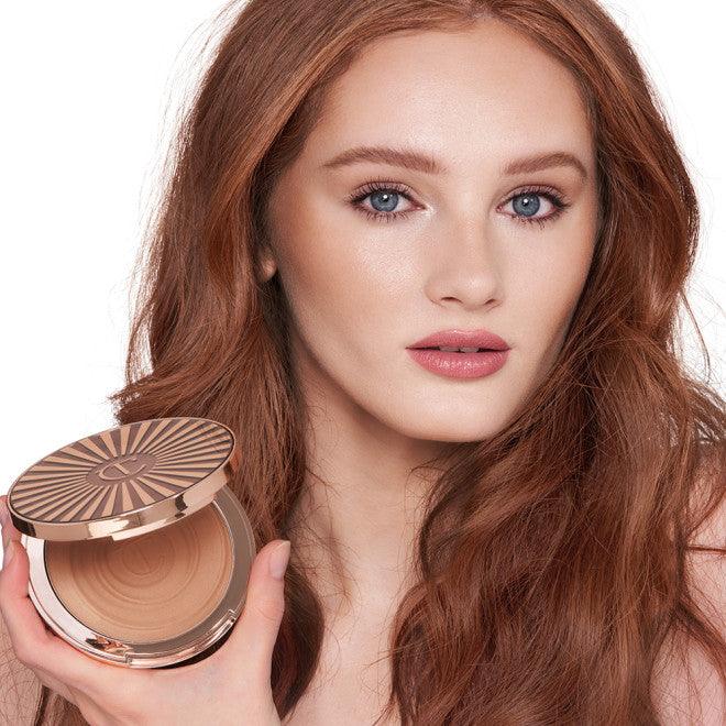 Charlotte Tilbury - Beautiful Skin Sun Kissed Glow Bronzer - 1 Fair - Cosmetic Holic